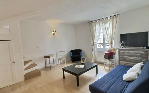 Maison à vendre    8 pièces •  Mennecy