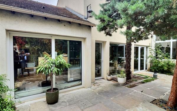 Maison à vendre    8 pièces •  Mennecy