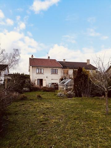 Maison familiale avec jardin
