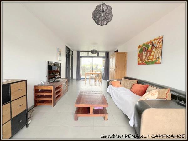 A VENDRE A KOUROU (97310) UN MAGNIFIQUE APPARTEMENT T4 DE 77 m² - AU PRIX DE 182 000 €.
