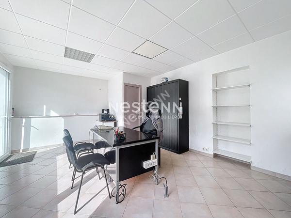 À vendre à ORSAY (91400), ensemble immobiliers.