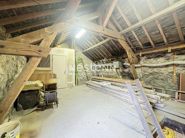 À vendre à ORSAY (91400), ensemble immobiliers.