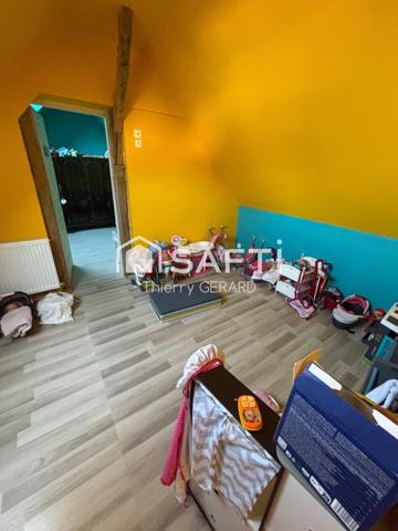 je vous propose cette belle propriété , a l'environnement agréable et calme