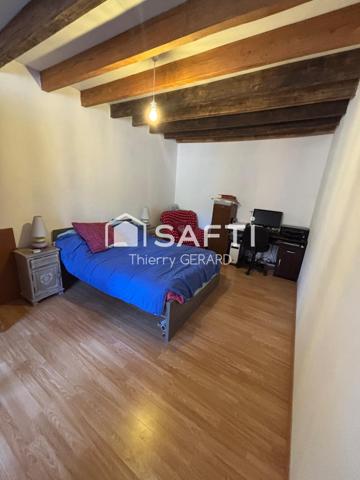 je vous propose cette belle propriété , a l'environnement agréable et calme