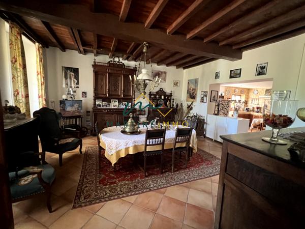 A VENDRE MAISON PIERRE DE 240M²