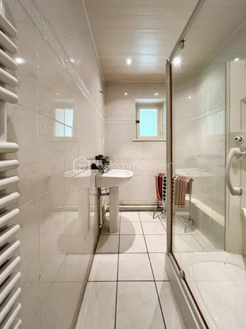 Maison de 300 m²