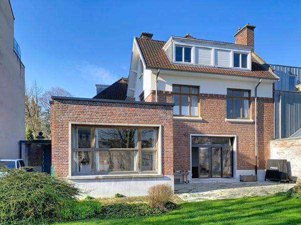 Quartier des Ecoles, Maison bourgeoise 8 chambres avec jardin ARMENTIERES