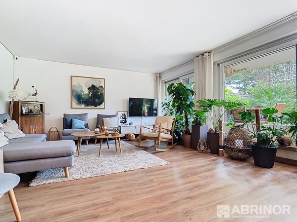 APPARTEMENT T4 AVEC TERRASSE, JARDIN, STATIONNEMENTS – RESIDENCE SECURISE AVEC ASCENSEUR VILLENEUVE D ASCQ