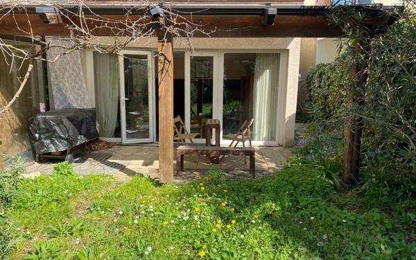 Maison à vendre    3 pièces • 103 m2 Cenon