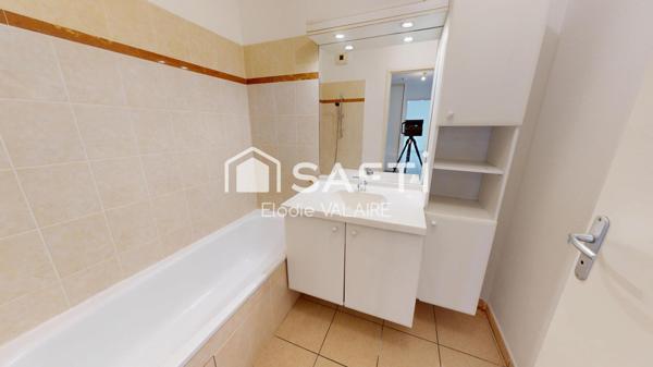 Appartement T3 63m² avec grande terrasse 62m² L'Isle d'Abeau