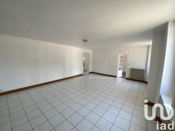 Maison 4 pièces de 121 m² à CARENTAN (50500)