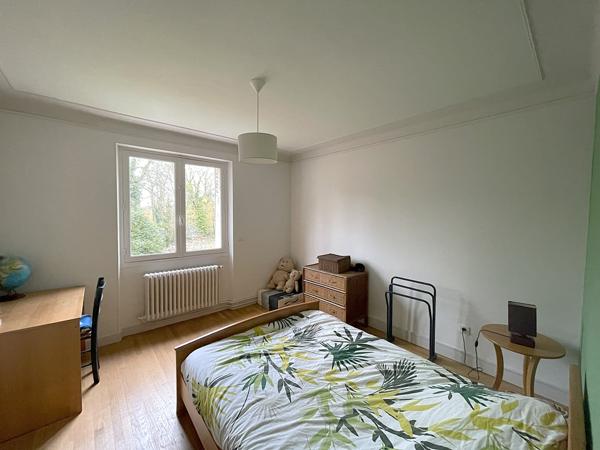 Illiers-Combray (28120) Superbe Ferme Équestre sur 10 ha avec des installations de Qualité