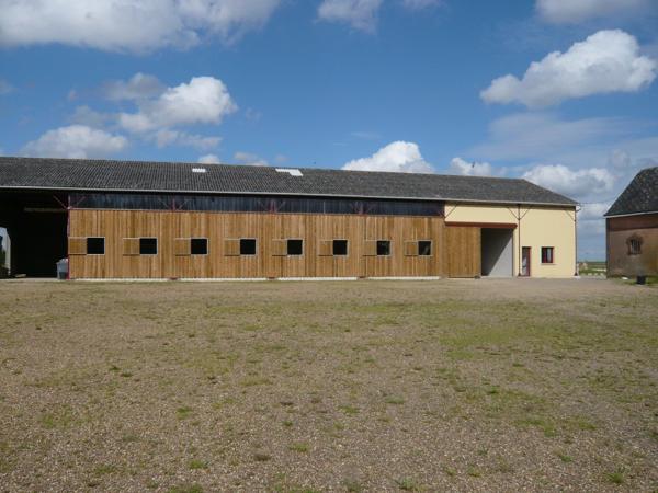 Illiers-Combray (28120) Superbe Ferme Équestre sur 10 ha avec des installations de Qualité