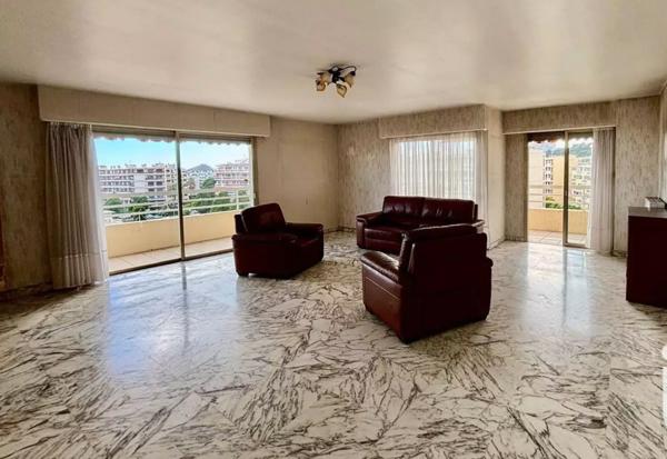 Cagnes-sur-Mer (06800) Toit terrasse 120m² / T4 Cagnes sur Mer d'environ 120m²