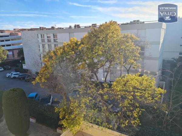 Appartement à louer 3 pièces 66.15m² Fréjus (83600)