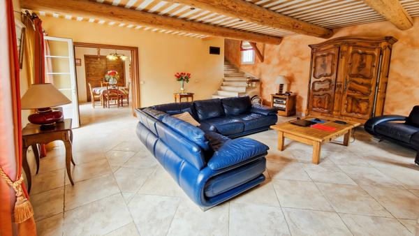 Nîmes (30000) Belle villa avec piscine à vendre proche de Nimes