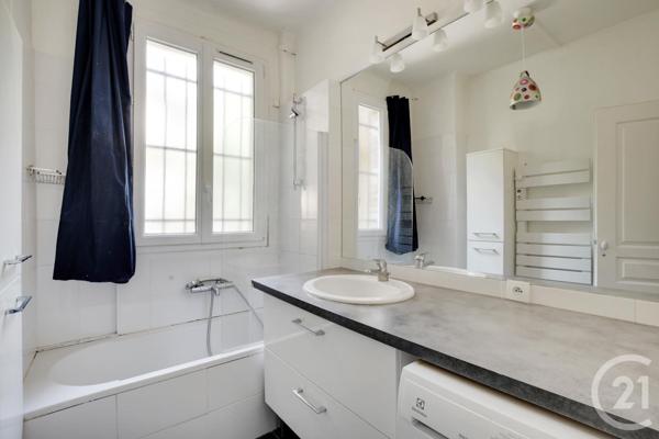 Appartement F4 à vendre  4 pièces - 79,10 m2 PARIS - 75015