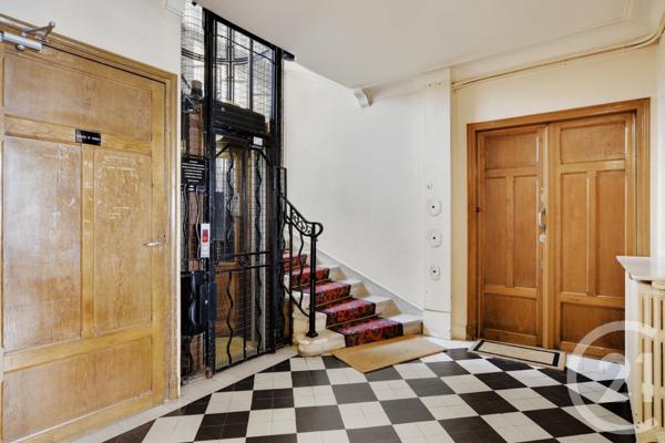 Appartement F4 à vendre  4 pièces - 79,10 m2 PARIS - 75015