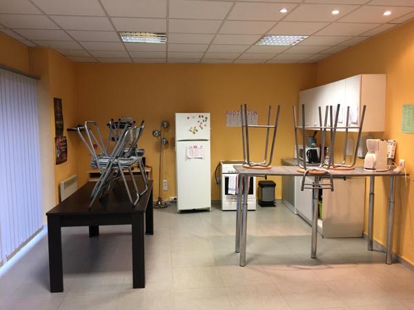 Bureau professionnel 100 m² à Montbéliard centre, usage polyvalent
