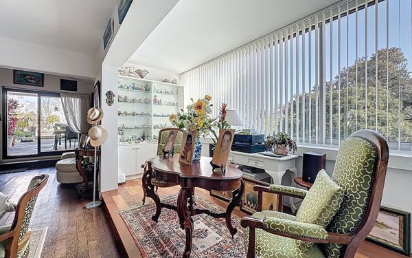 Appartement à vendre    4 pièces • 145 m2 La Rochelle