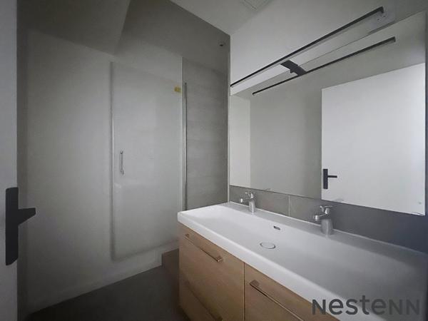 Appartement de 4 pièces, centre ville, refait à neuf, 3 chambres