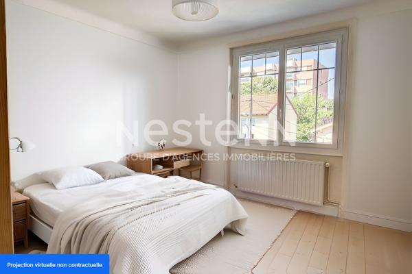 Grande Maison individuelle de 6 Pieces avec 4 chambres Garage et terrasse - 69500 BRON