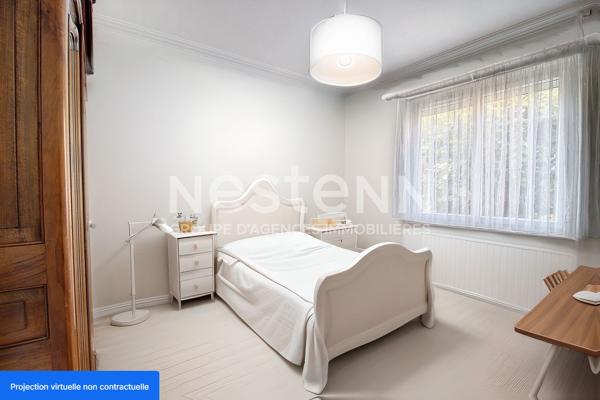 Grande Maison individuelle de 6 Pieces avec 4 chambres Garage et terrasse - 69500 BRON