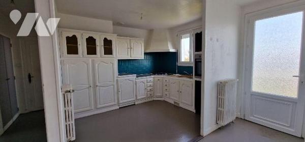 Maison à Vendre à Sainte-Radegonde (79100) en Deux-Sèvres (79)

Cette maison de 74 m² se situ...