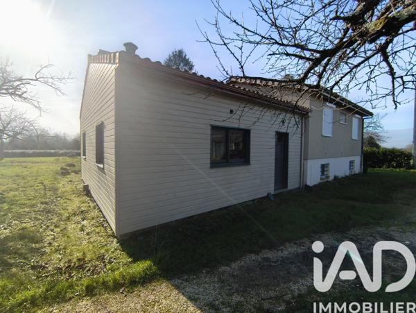 Maison à vendre 6 pièces 163 m² Lusignan