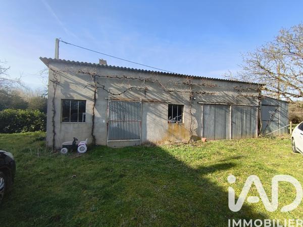 Maison à vendre 6 pièces 163 m² Lusignan