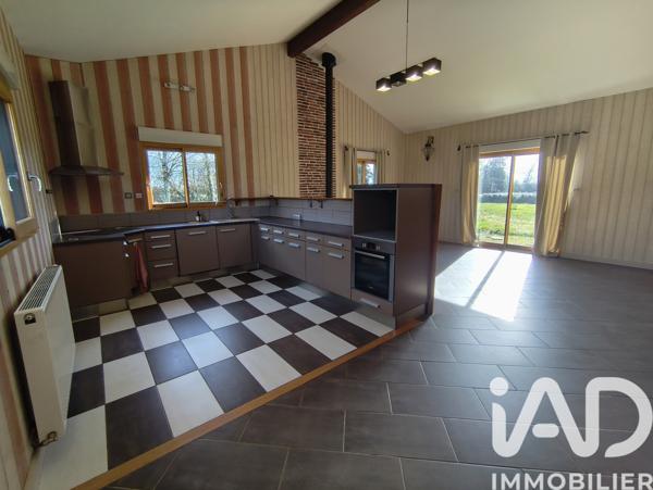 Maison à vendre 6 pièces 163 m² Lusignan