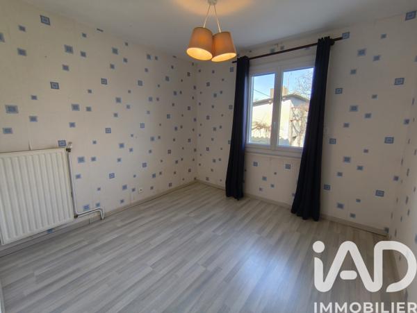 Maison à vendre 6 pièces 163 m² Lusignan