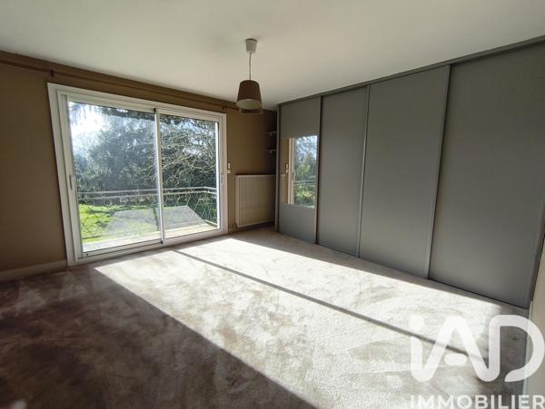 Maison à vendre 6 pièces 163 m² Lusignan