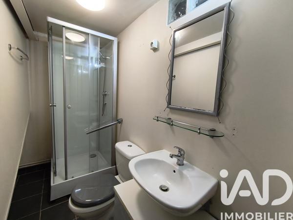 Maison à vendre 6 pièces 163 m² Lusignan
