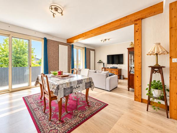 Appartement
         4 pièces
        - 94 m² 127 000 € *
