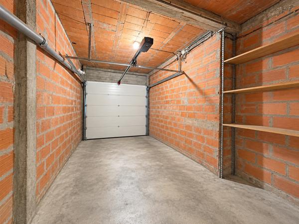 Appartement
         4 pièces
        - 94 m² 127 000 € *