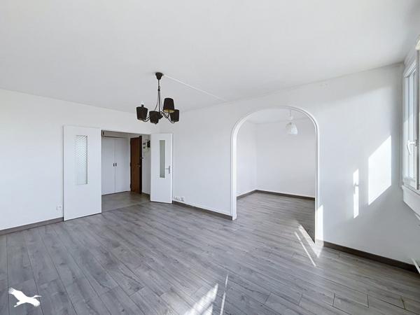 Appartement à vendre 167 000 € Pierre-Bénite 4 p 68 m² DPE D