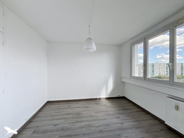 Appartement à vendre 167 000 € Pierre-Bénite 4 p 68 m² DPE D
