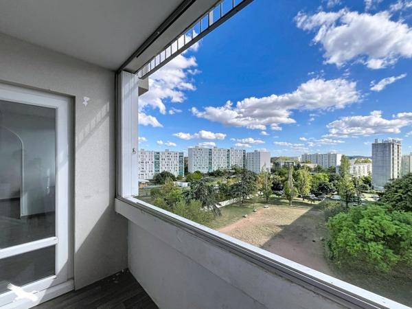 Appartement à vendre 167 000 € Pierre-Bénite 4 p 68 m² DPE D