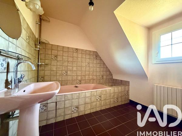 Maison à vendre 7 pièces 139 m² Chartres-de-Bretagne