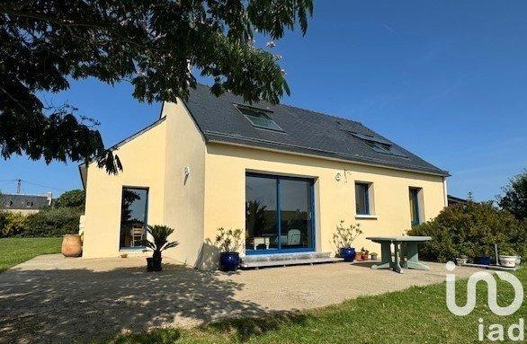 Maison 7 pièces de 123 m² à Plouhinec (29780)