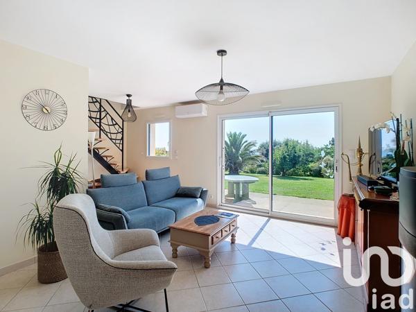 Maison 7 pièces de 123 m² à Plouhinec (29780)