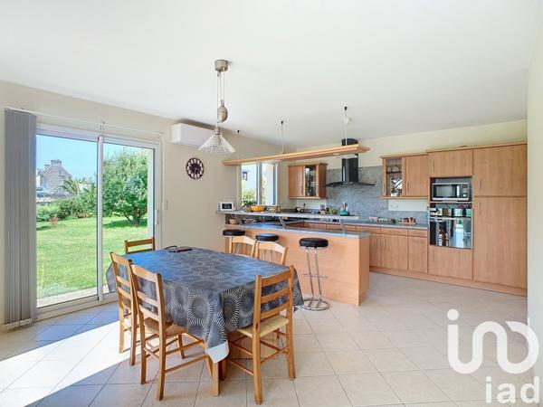 Maison 7 pièces de 123 m² à Plouhinec (29780)