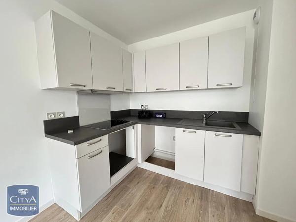 Appartement à louer 2 pièces 44.28m² Saint-Cyr-en-Val (45590)