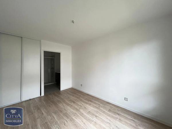 Appartement à louer 2 pièces 44.28m² Saint-Cyr-en-Val (45590)