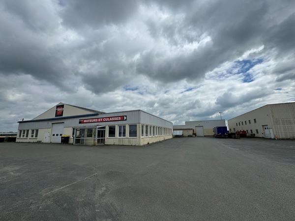 A Vendre Locaux Industriels , Laval A Vendre Locaux Industriels , Laval