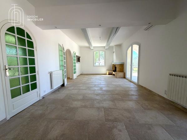 Maison entièrement rénovée avec fort potentiel