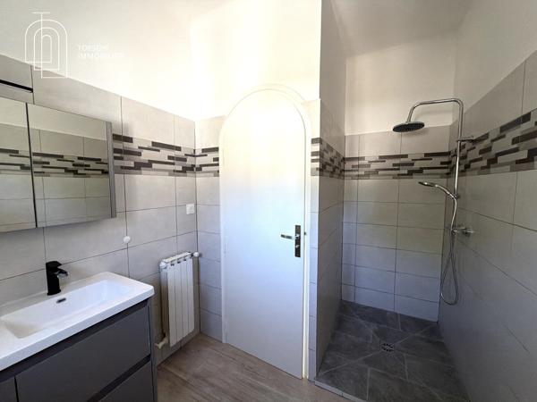 Maison entièrement rénovée avec fort potentiel