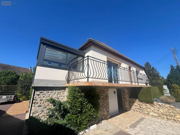 Maison individuelle à vendre à Beaumont-le-Roger dans l'Eure (27170), ref : 03883
