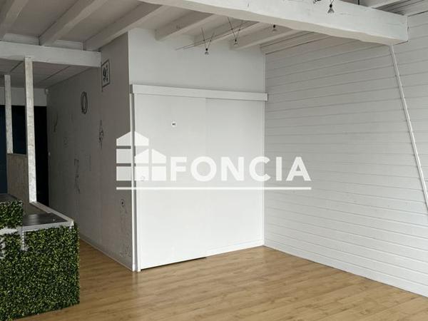 Location Local commercial 2 pièces 70 m² - 3 RUE DES AQUEDUCS Roanne 42300